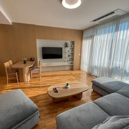 Lakeside Dream * Tirana