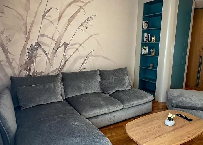 Lakeside Dream * ティラナ