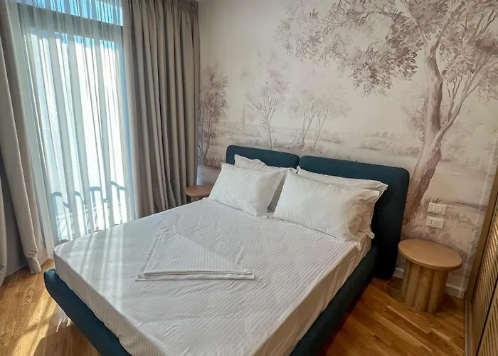 Lakeside Dream تيرانا